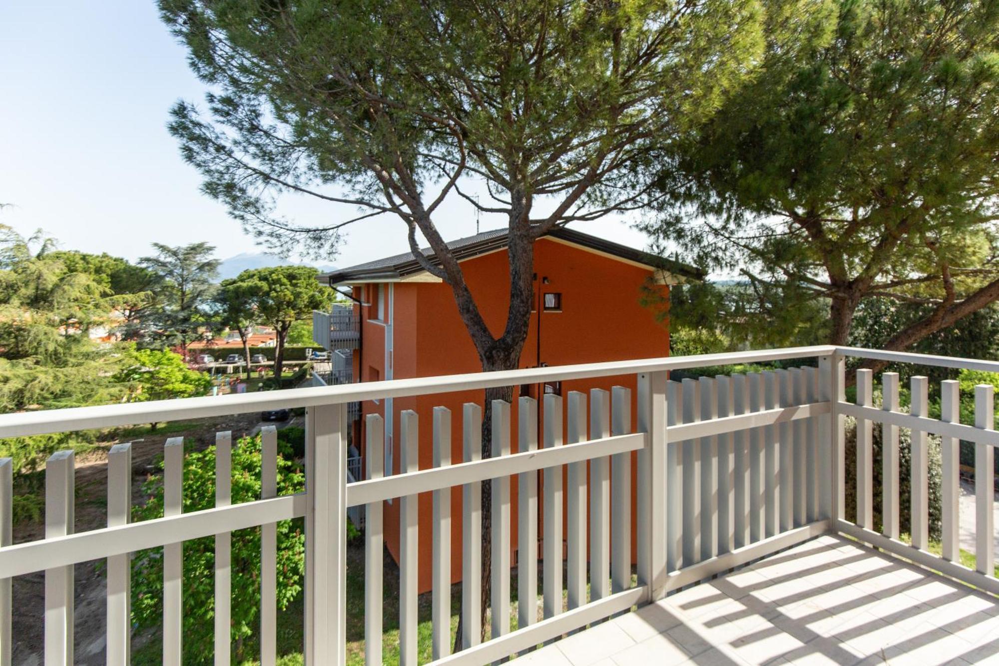 Prestige Garda Home - Ai Cappuccini เปสเคียรา เดล การ์ดา ภายนอก รูปภาพ